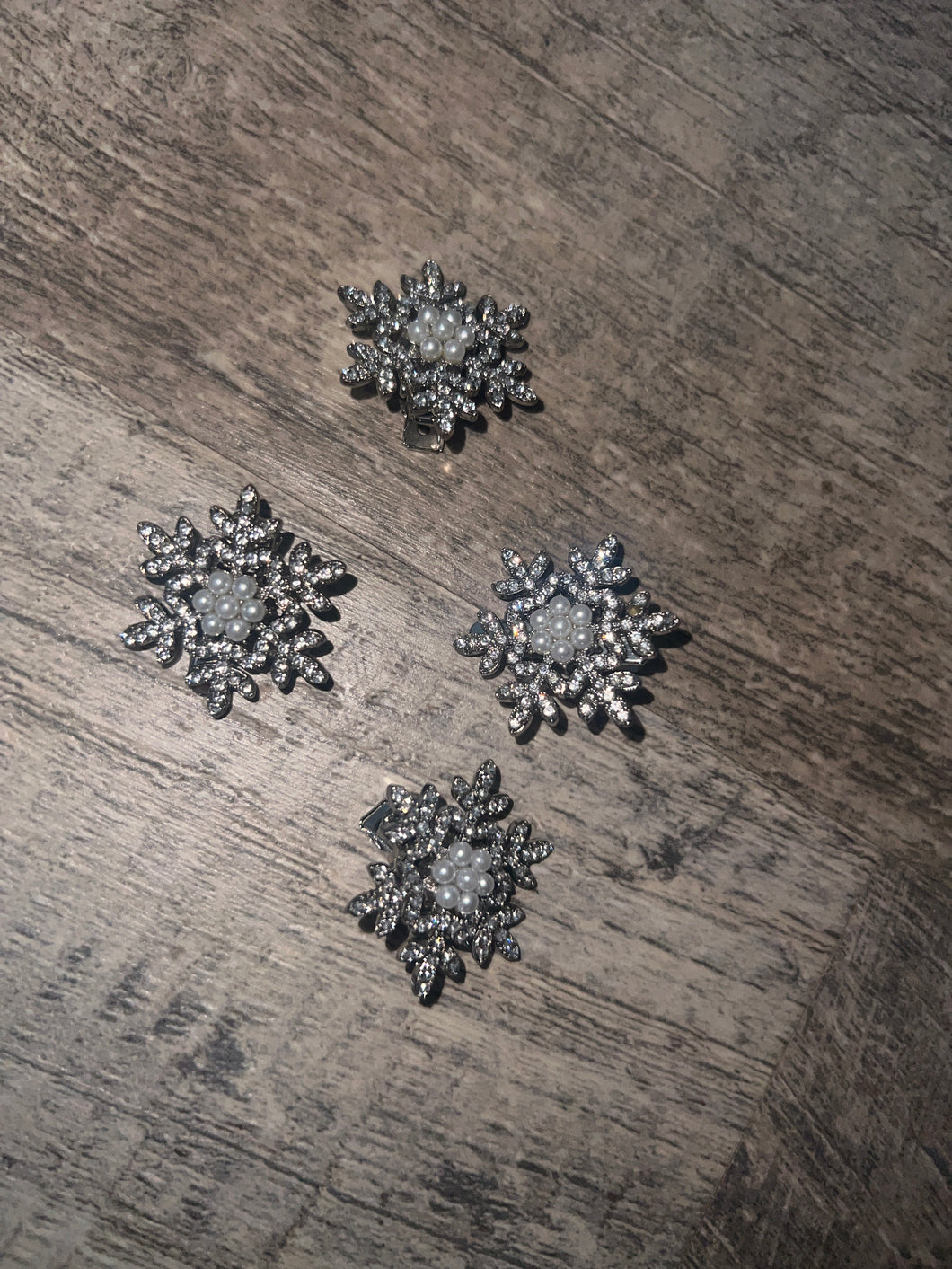 Snowflake hair pins