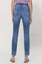 Load image into Gallery viewer, Greta VERVET Distressed Mom Jeans
