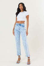 Load image into Gallery viewer, Bobbie Jeans
