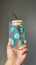 Load image into Gallery viewer, Retro Flower Glass Cup
