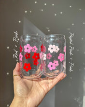 Load image into Gallery viewer, Retro Flower Glass Cup
