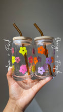 Load image into Gallery viewer, Retro Flower Glass Cup
