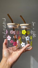 Load image into Gallery viewer, Retro Flower Glass Cup
