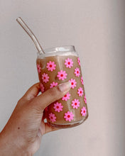 Load image into Gallery viewer, Mini Daisy Glass Cup 20oz
