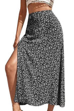 Load image into Gallery viewer, Floral Print Side Slit Skirt
