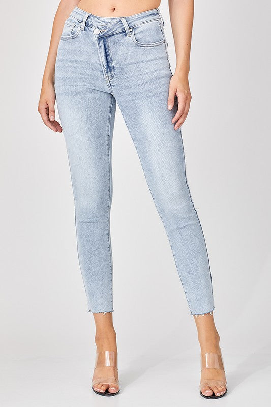 Miley High Rise Crossover Loose Ankle Skinny