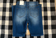 Load image into Gallery viewer, Morgan Kan Can Jeans
